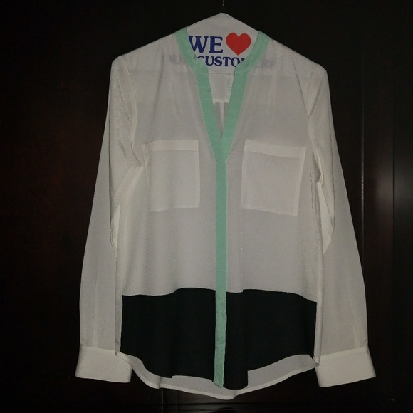 Ivanka Trump Tops - Ivanka Trump blouse size small